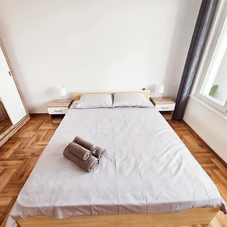 Sweet Next To Sea Garden Apartment Varna
